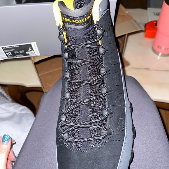 Men\'s Nike Air Jordan 9 Retro black yellow trim 8019-080 Size 12 new in box main image 5